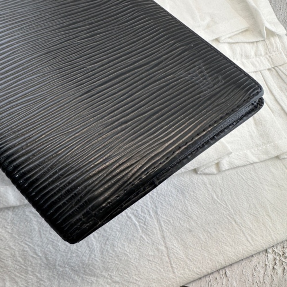 AUTHENTIC Louis Vuitton Monogram Porte Valeurs Checkbook Wallet. Black. - Picture 9 of 16